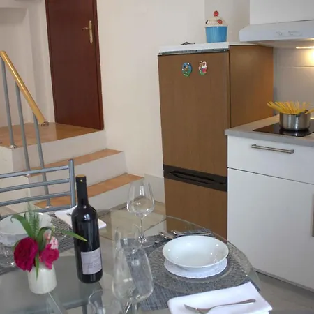 Rosemary Apartment *